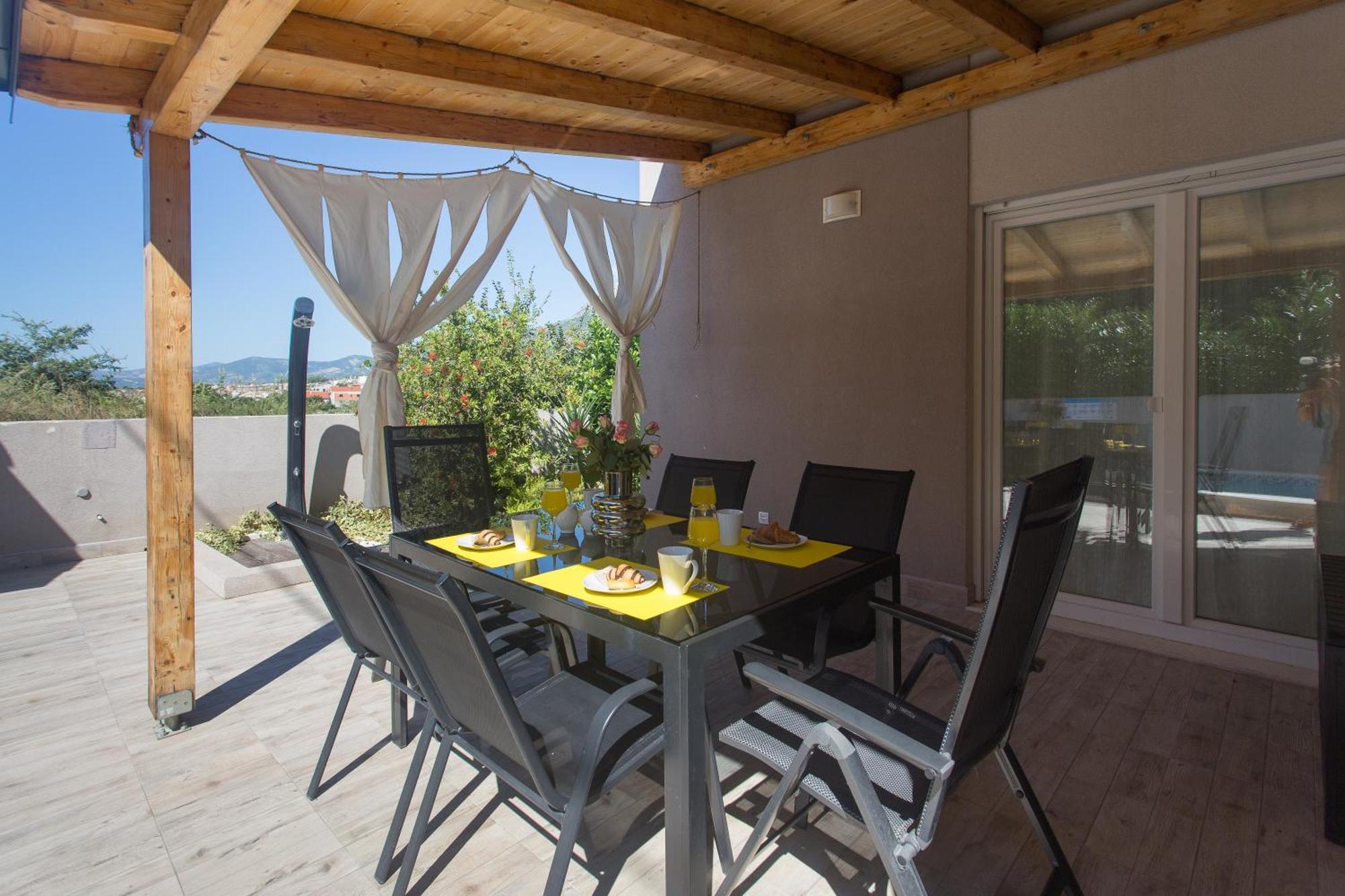 Life - New And Luxury Holiday House Kastela Dış mekan fotoğraf