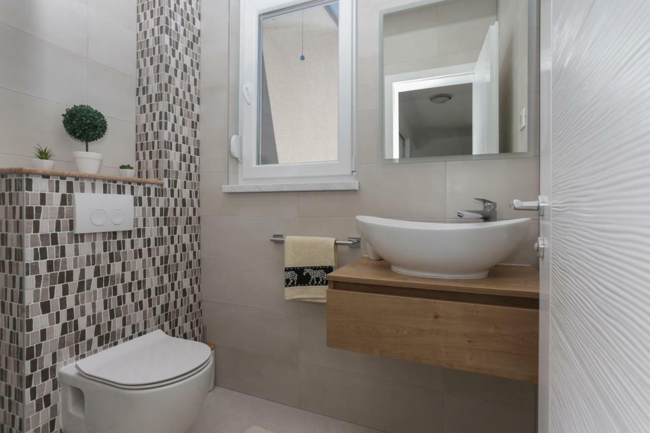 Life - New And Luxury Holiday House Kastela Dış mekan fotoğraf